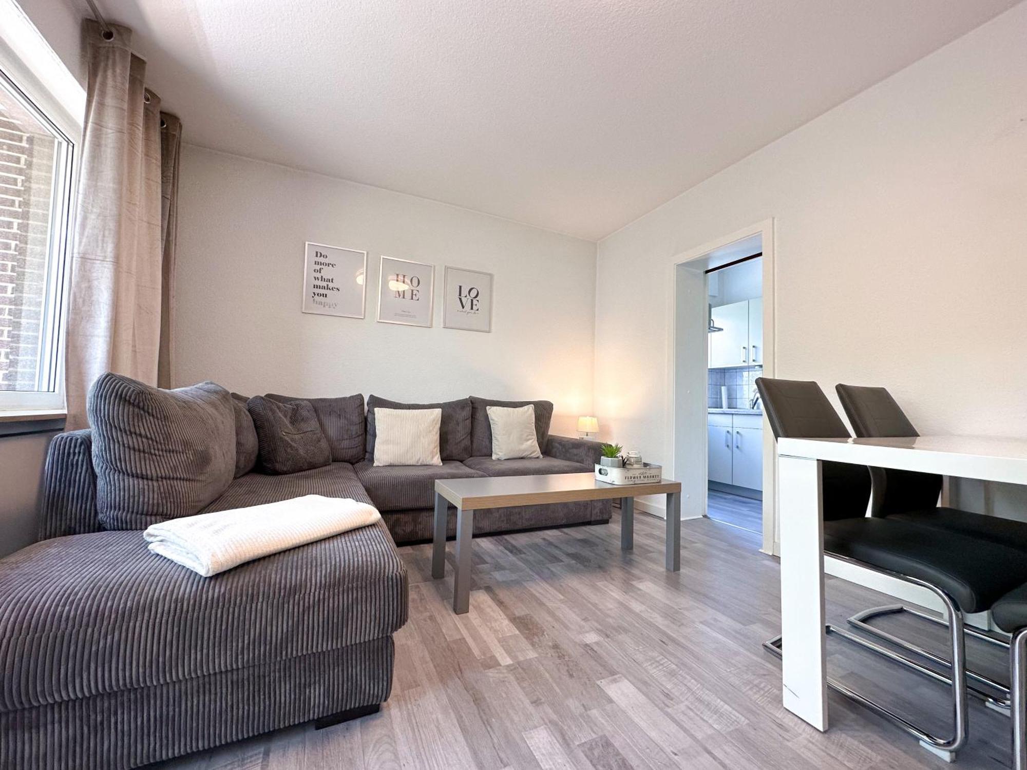 Stilvolles, Frisch Renoviertes 2Zi Apartment Mit Kueche Und Balkon In Kliniknaehe Бад Ойнхаузен Екстериор снимка